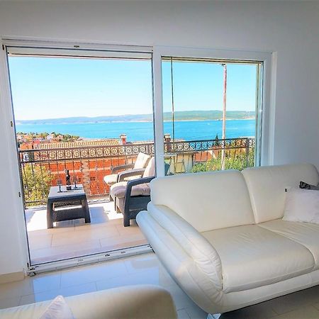 Holiday House Queens With Sea View Селце Екстериор снимка