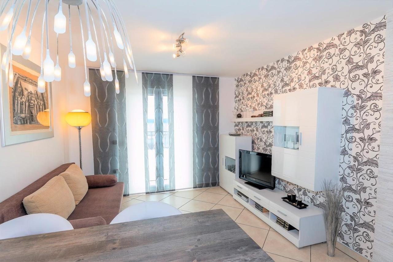 Holiday House Queens With Sea View Селце Екстериор снимка