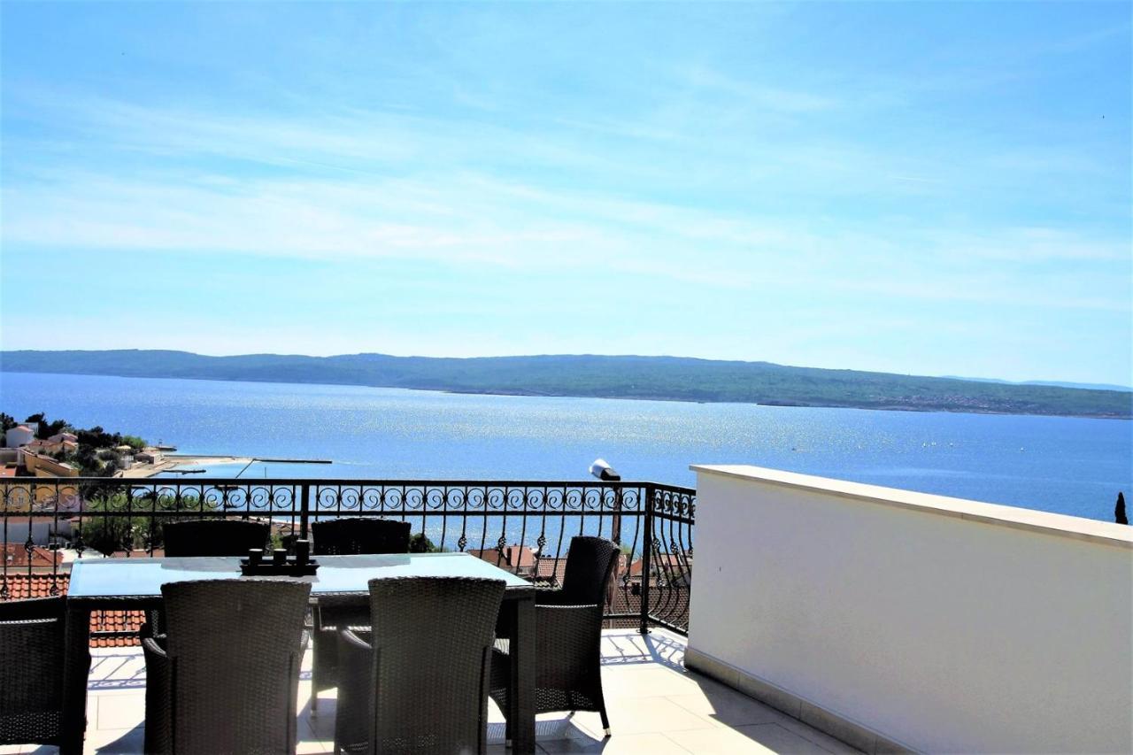 Holiday House Queens With Sea View Селце Екстериор снимка