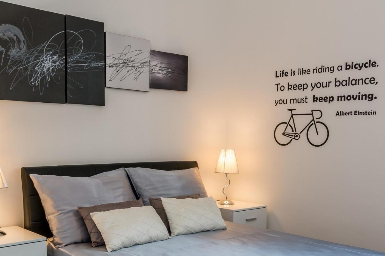 Holiday House Queens With Sea View Селце Екстериор снимка